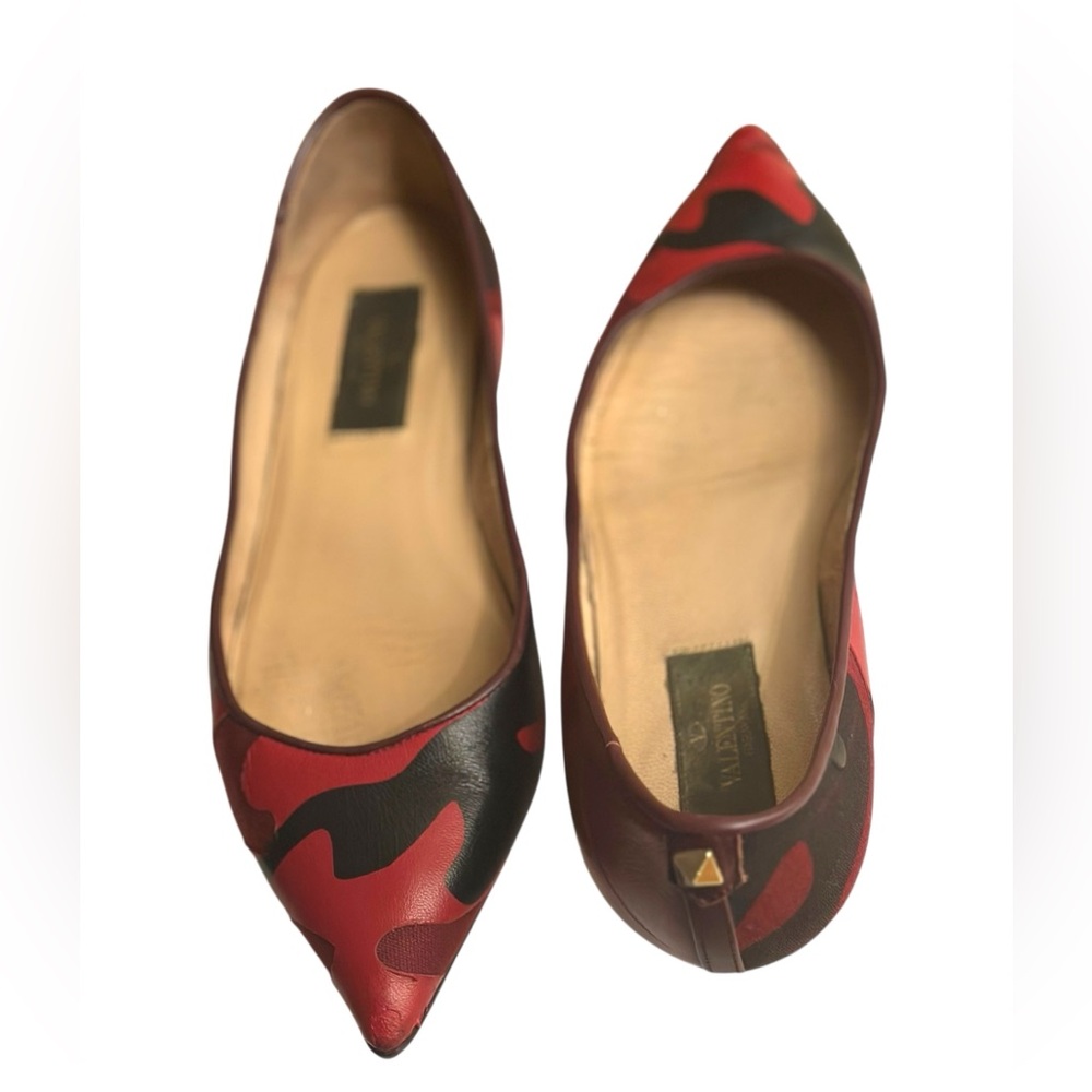Valentino Garavani | Red & Black Camo Leather Rock-Studded Pointed-Toe Flats